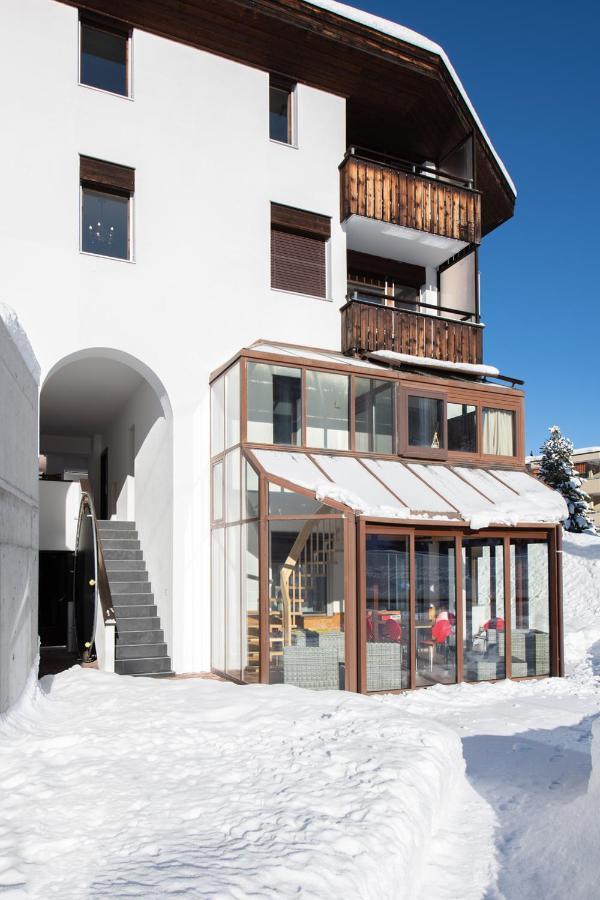 Agrimonia - 5,5-Zi Duplex Wohnung Bis 9 Personen Mit Eigenem Garten Davos Extérieur photo