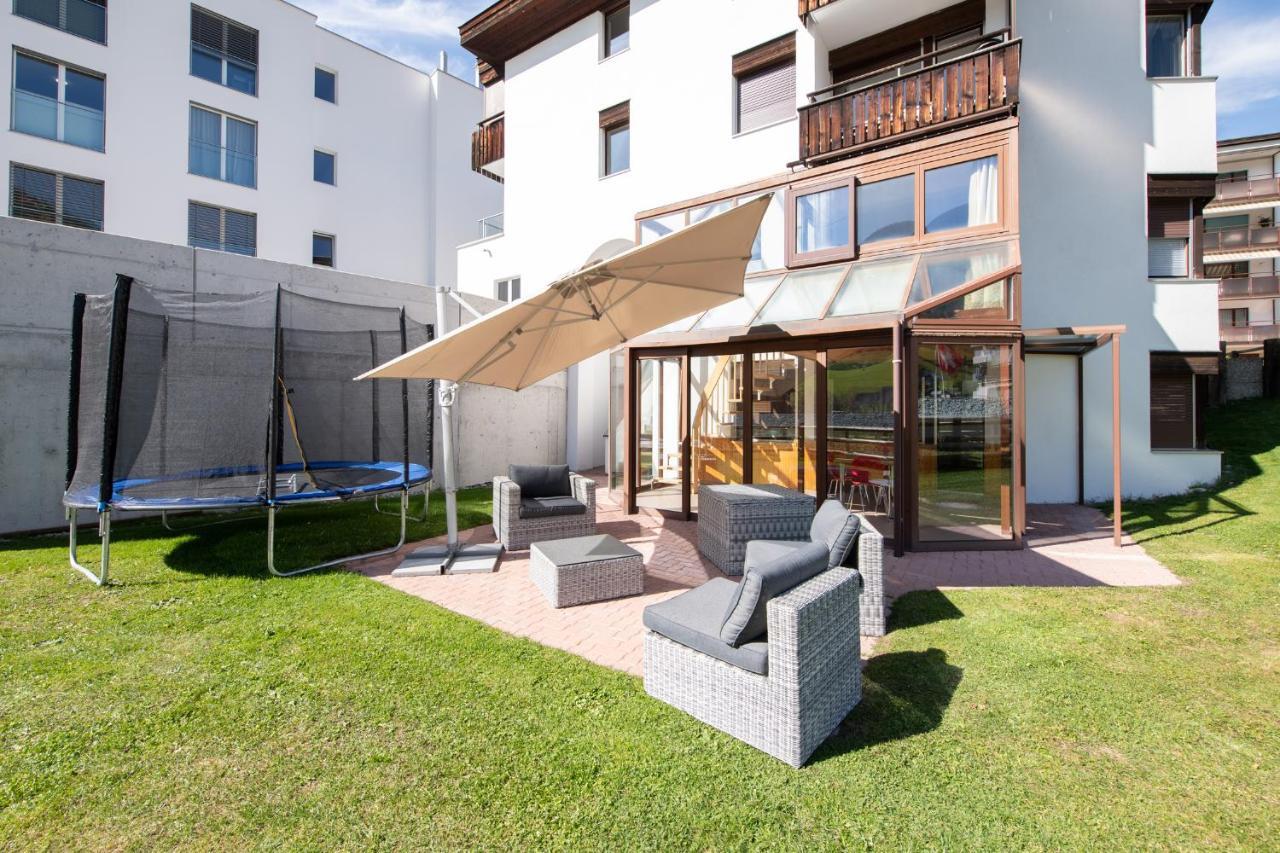 Agrimonia - 5,5-Zi Duplex Wohnung Bis 9 Personen Mit Eigenem Garten Davos Extérieur photo